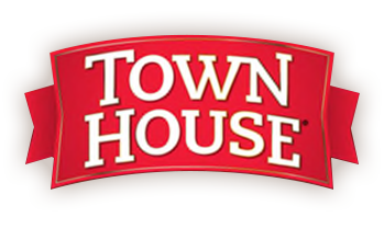 town house crackers logo