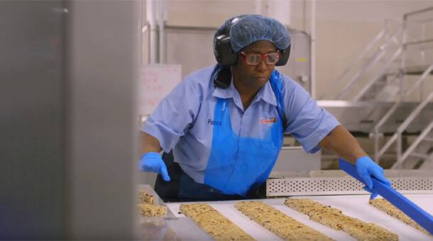 Kellogg honors front-line heroes
